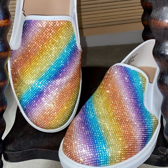 Pride! 🏳️‍🌈🌈Torrid Sparkly rainbow slip on sneakers - Picture 10 of 15